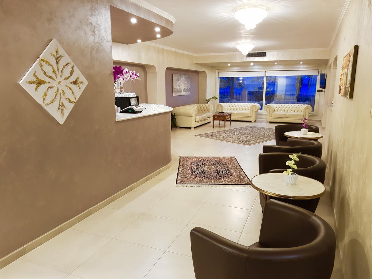 Hotel Riviera Palace ปอร์โต เอมเปโดเกล ภายนอก รูปภาพ